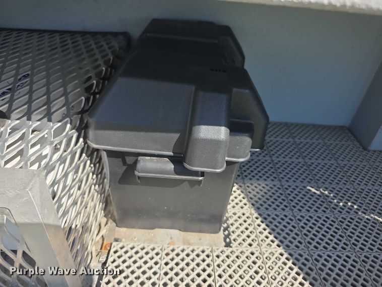 image for item EF3590 2013 Ford E450 ambulance