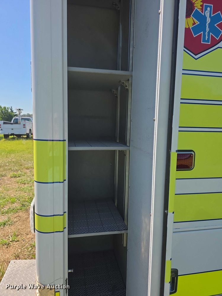 image for item EF3590 2013 Ford E450 ambulance