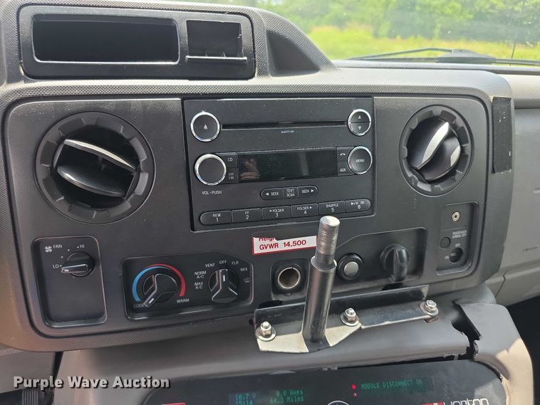 image for item EF3590 2013 Ford E450 ambulance