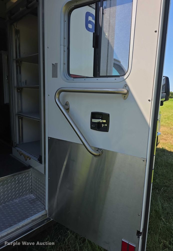 image for item EF3590 2013 Ford E450 ambulance