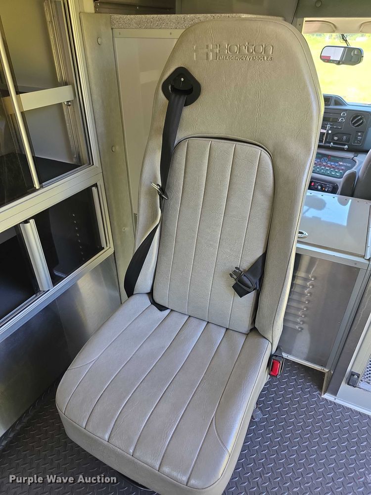 image for item EF3590 2013 Ford E450 ambulance