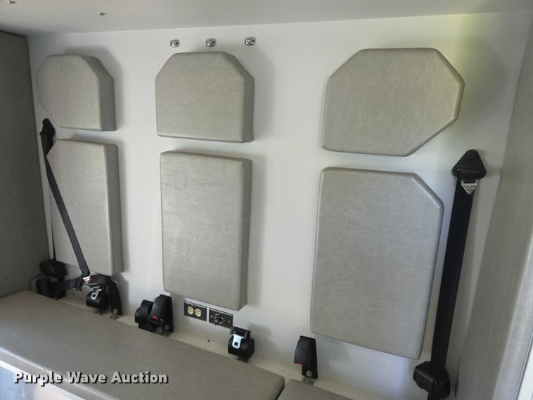 image for item EF3590 2013 Ford E450 ambulance