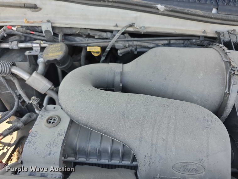 image for item EF3590 2013 Ford E450 ambulance