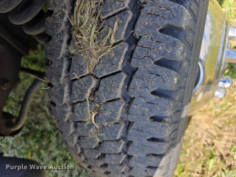 image for item EF3590 2013 Ford E450 ambulance