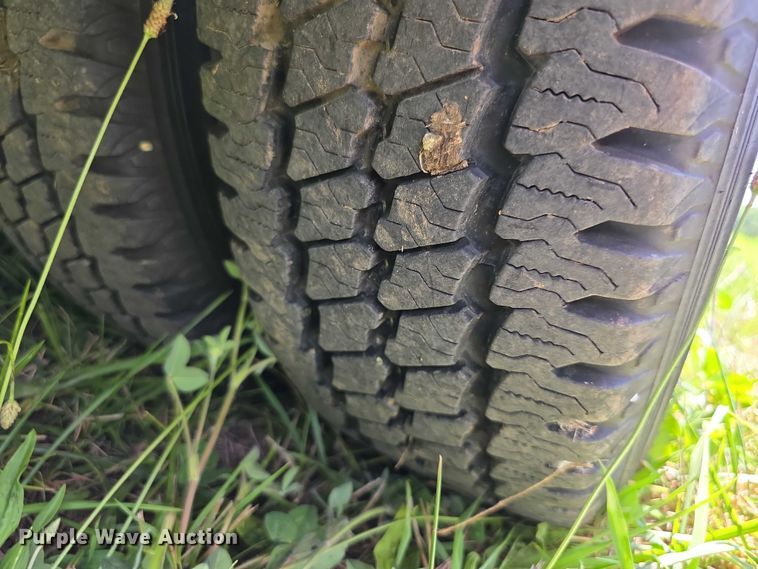 image for item EF3590 2013 Ford E450 ambulance