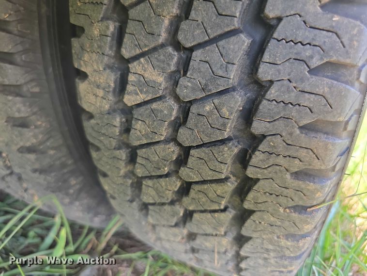 image for item EF3590 2013 Ford E450 ambulance