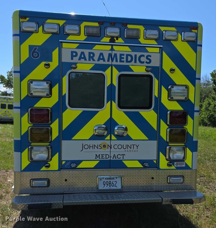 image for item EF3591 2017 Ford F450 XLT ambulance