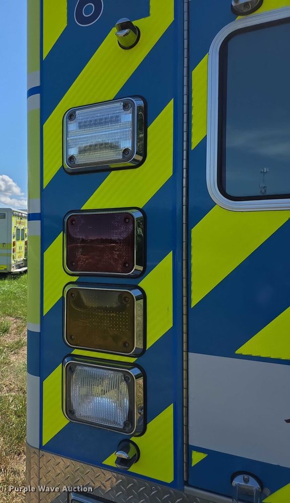 image for item EF3591 2017 Ford F450 XLT ambulance