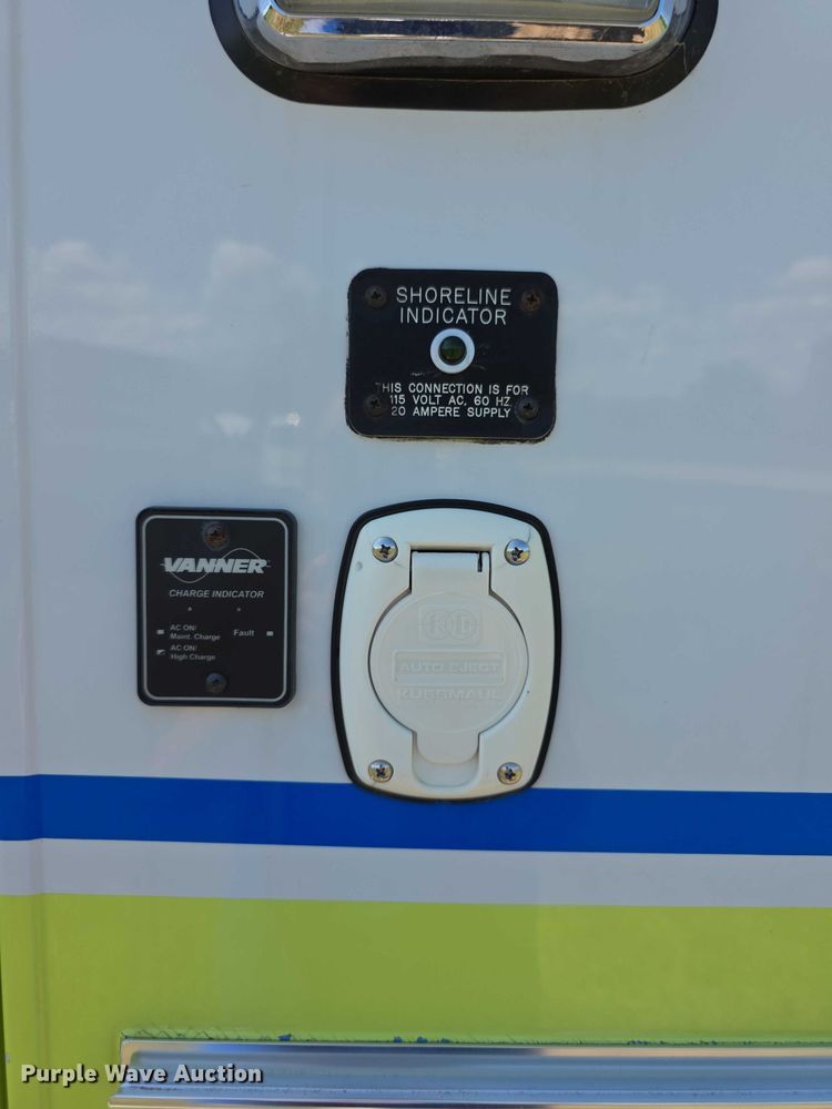 image for item EF3591 2017 Ford F450 XLT ambulance