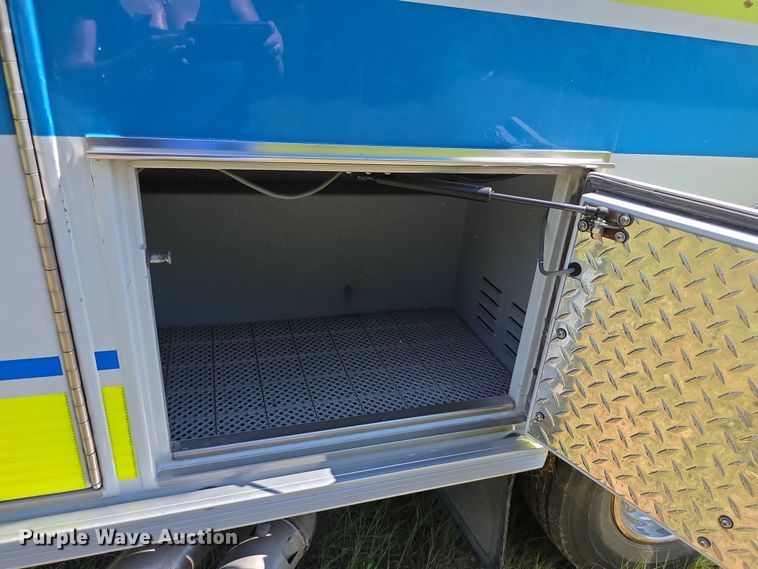 image for item EF3591 2017 Ford F450 XLT ambulance