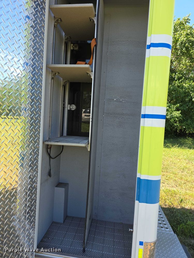 image for item EF3591 2017 Ford F450 XLT ambulance