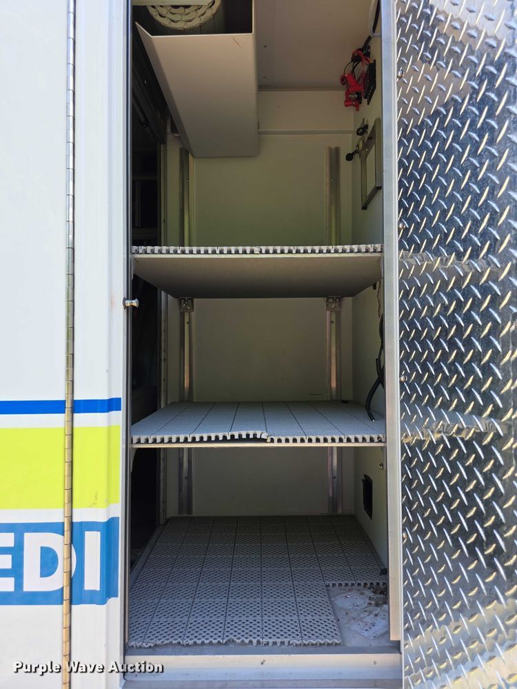 image for item EF3591 2017 Ford F450 XLT ambulance