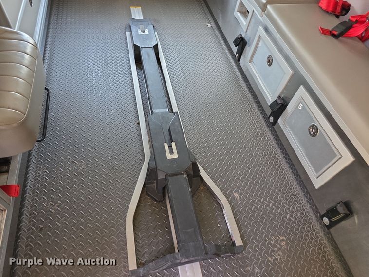 image for item EF3591 2017 Ford F450 XLT ambulance