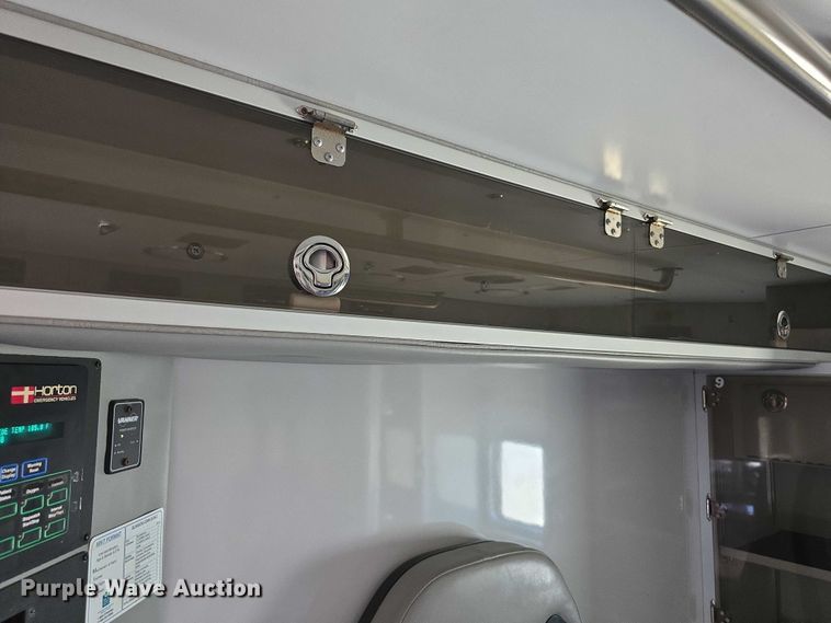 image for item EF3591 2017 Ford F450 XLT ambulance