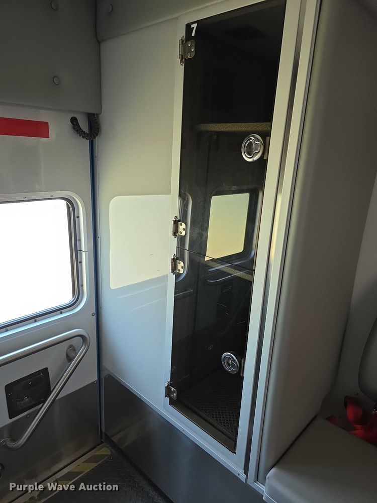 image for item EF3591 2017 Ford F450 XLT ambulance