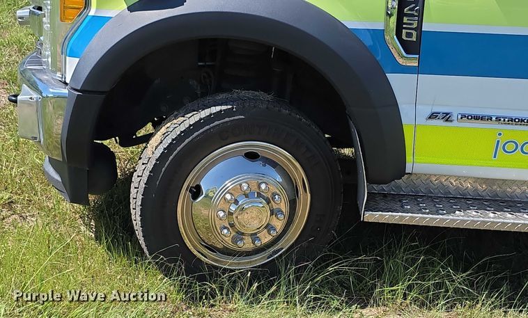 image for item EF3591 2017 Ford F450 XLT ambulance