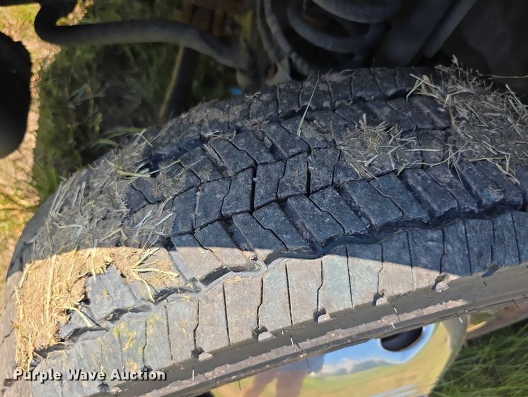 image for item EF3591 2017 Ford F450 XLT ambulance