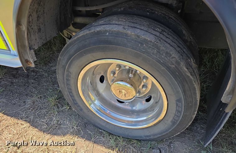 image for item EF3591 2017 Ford F450 XLT ambulance