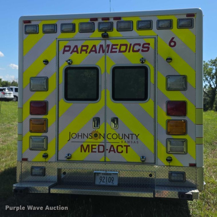 image for item EF3592 2015 Ford E450 ambulance
