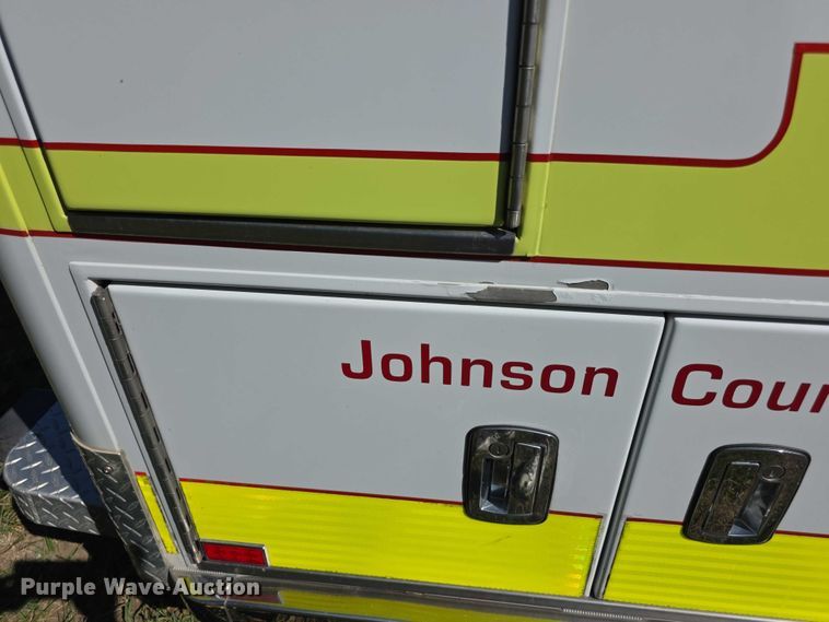 image for item EF3592 2015 Ford E450 ambulance