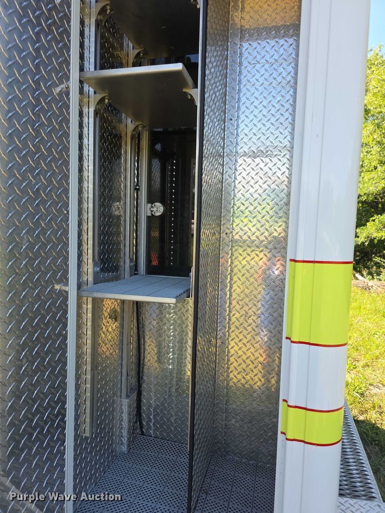 image for item EF3592 2015 Ford E450 ambulance