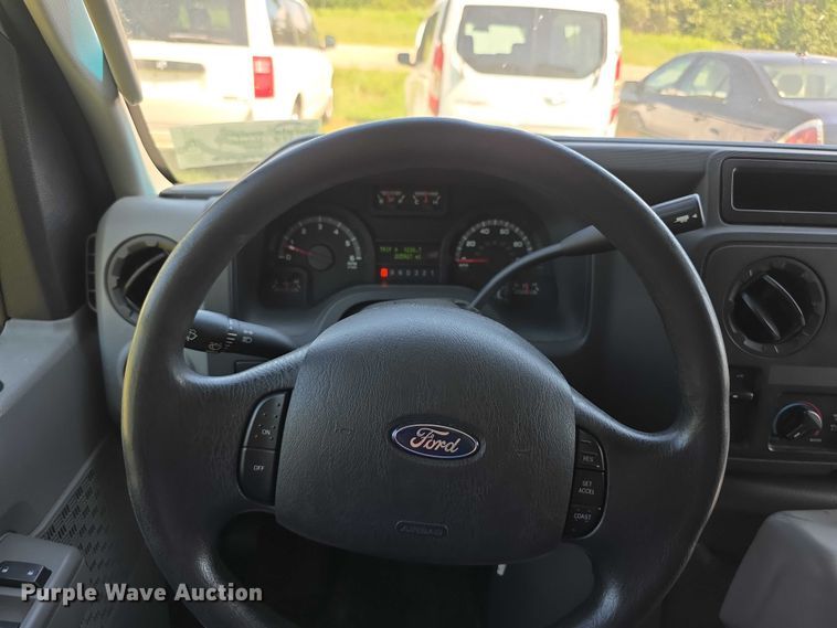 image for item EF3592 2015 Ford E450 ambulance