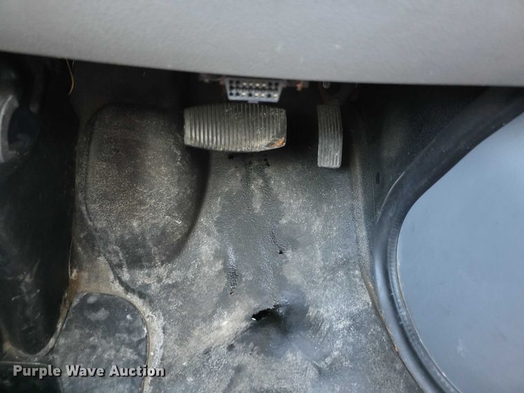 image for item EF3592 2015 Ford E450 ambulance