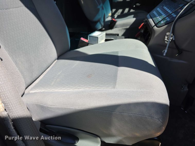 image for item EF3592 2015 Ford E450 ambulance