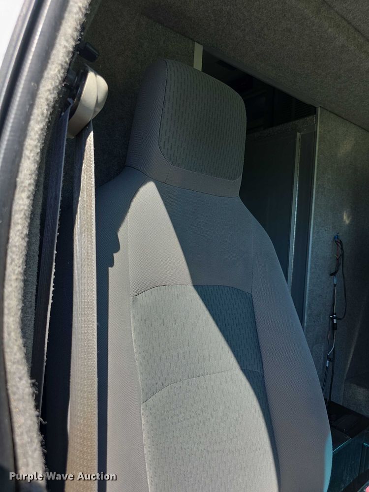 image for item EF3592 2015 Ford E450 ambulance