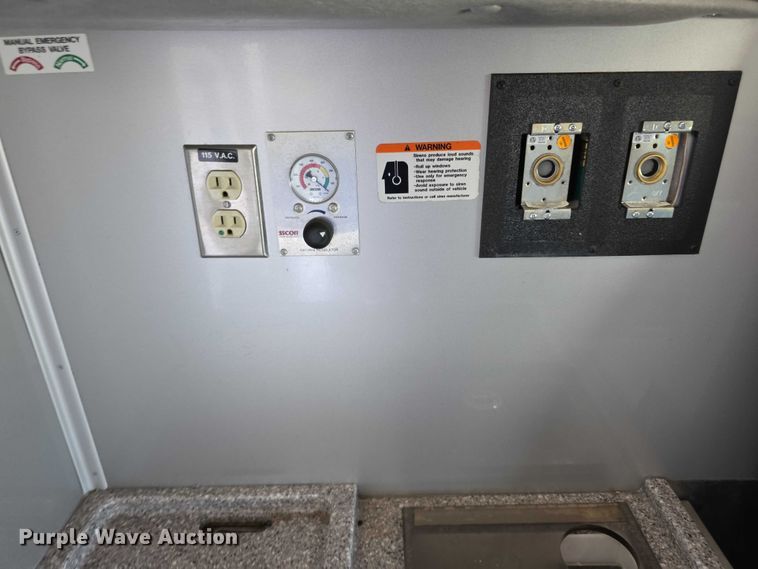 image for item EF3592 2015 Ford E450 ambulance