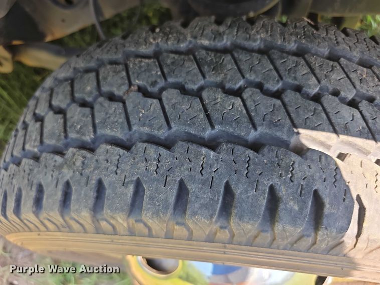 image for item EF3592 2015 Ford E450 ambulance