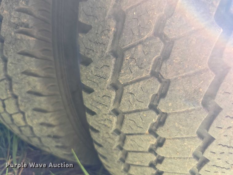 image for item EF3592 2015 Ford E450 ambulance