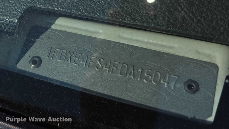 image for item EF3592 2015 Ford E450 ambulance