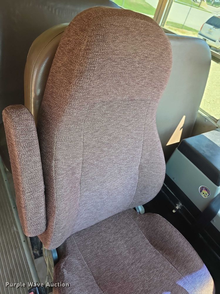 image for item EF3627 2009 Blue Bird Vision school bus