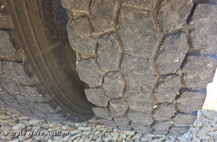 image for item EF3627 2009 Blue Bird Vision school bus