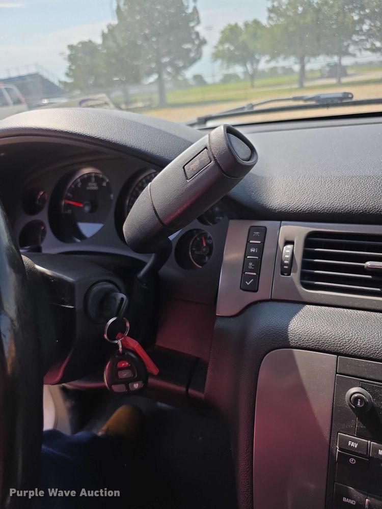 image for item EF3629 2008 Chevrolet Suburban 1500 SUV