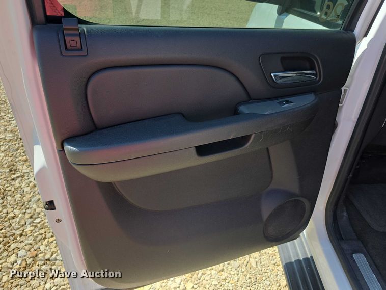 image for item EF3629 2008 Chevrolet Suburban 1500 SUV