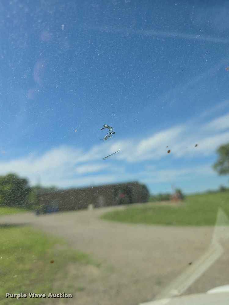 image for item EF3670 2004 GMC C5500 dump truck