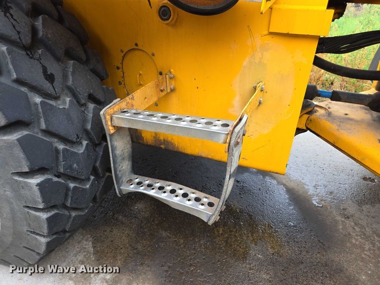 image for item EF3698 1999 JCB 426B wheel loader