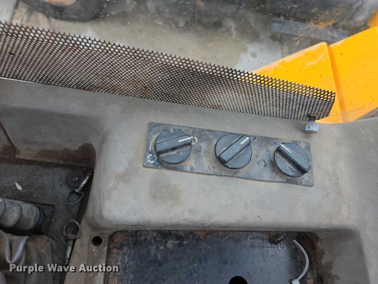 image for item EF3698 1999 JCB 426B wheel loader