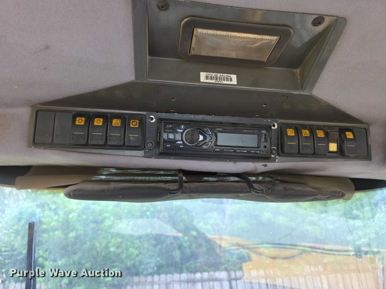 image for item EF3698 1999 JCB 426B wheel loader