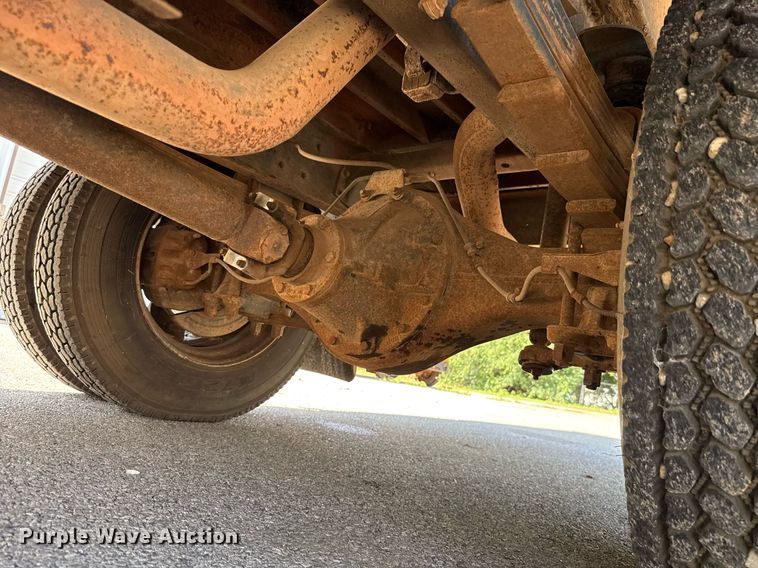 image for item EJ4717 1996 Chevrolet school bus