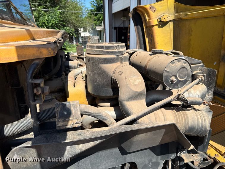 image for item EJ4717 1996 Chevrolet school bus