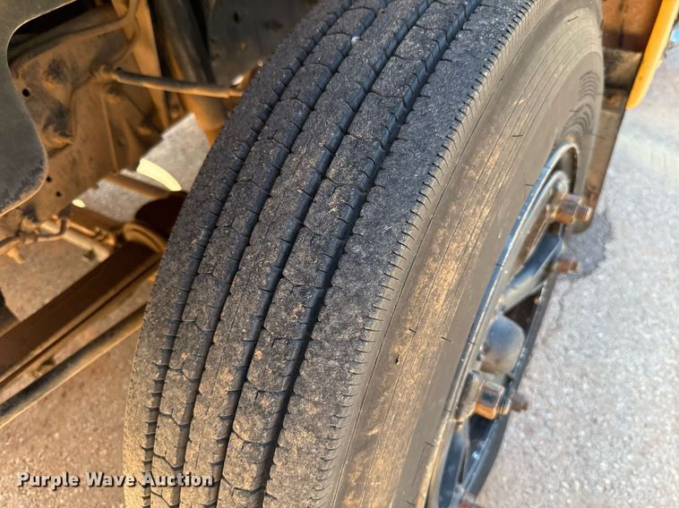 image for item EJ4717 1996 Chevrolet school bus