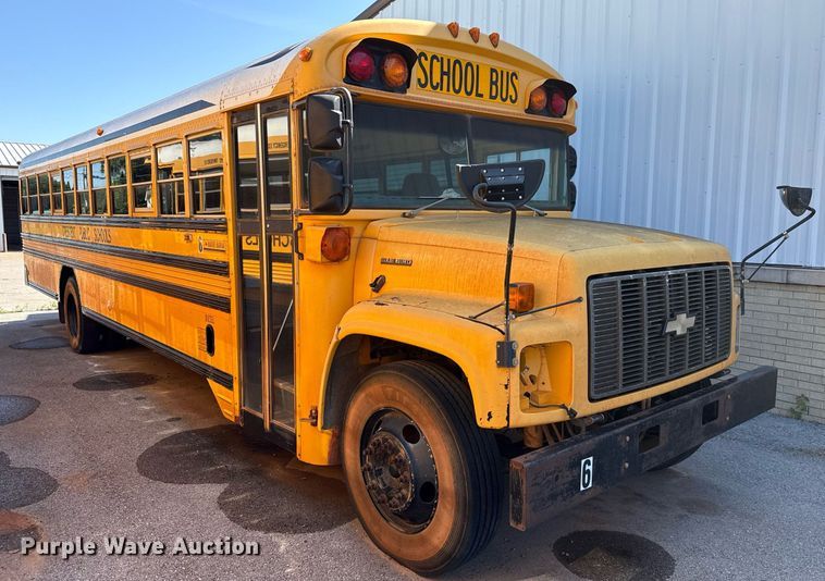 image for item EJ4718 1999 Blue Bird school bus
