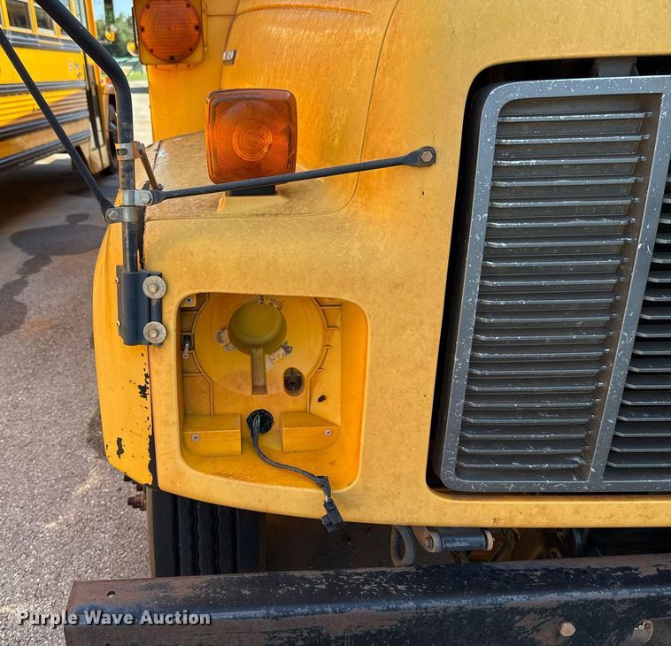 image for item EJ4718 1999 Blue Bird school bus