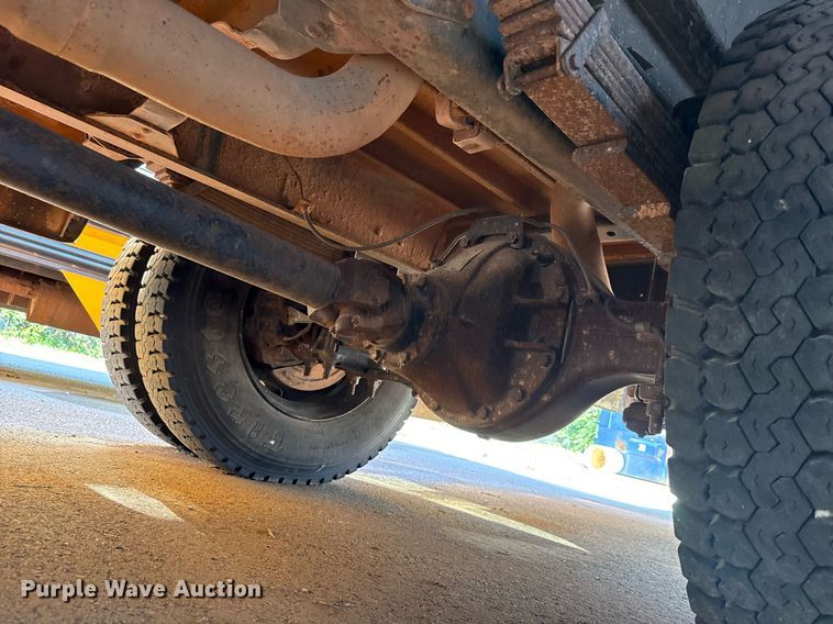 image for item EJ4718 1999 Blue Bird school bus