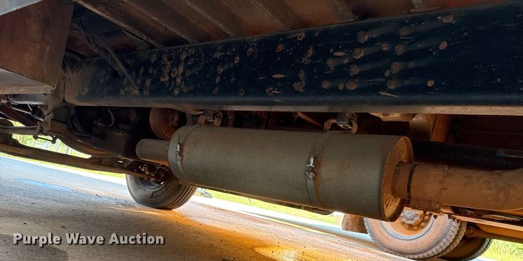 image for item EJ4718 1999 Blue Bird school bus