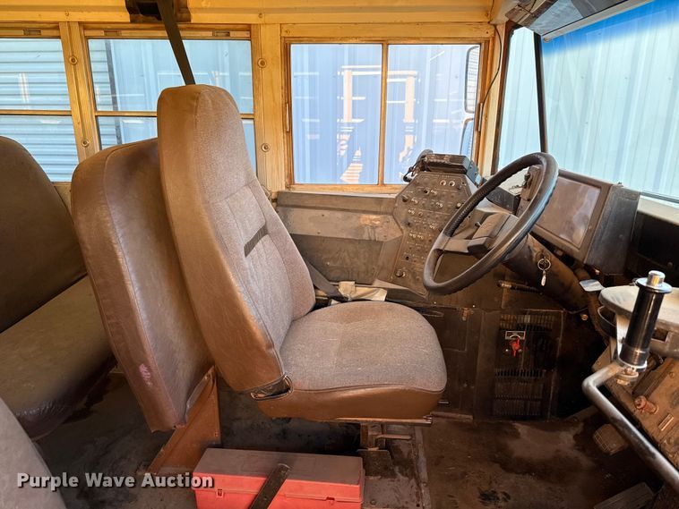 image for item EJ4718 1999 Blue Bird school bus