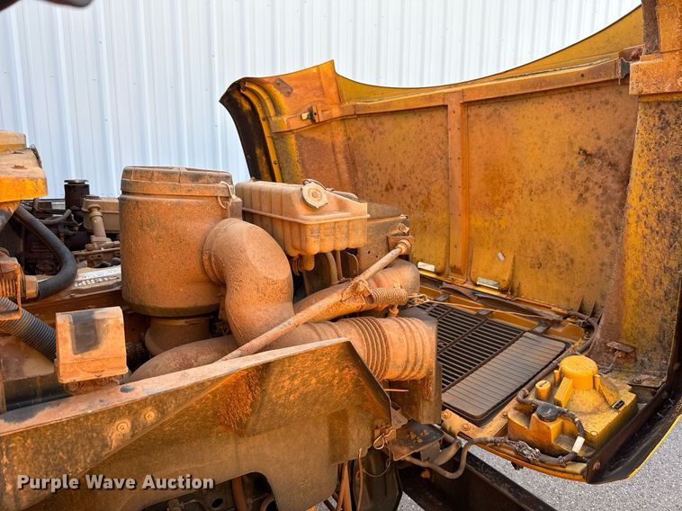 image for item EJ4718 1999 Blue Bird school bus